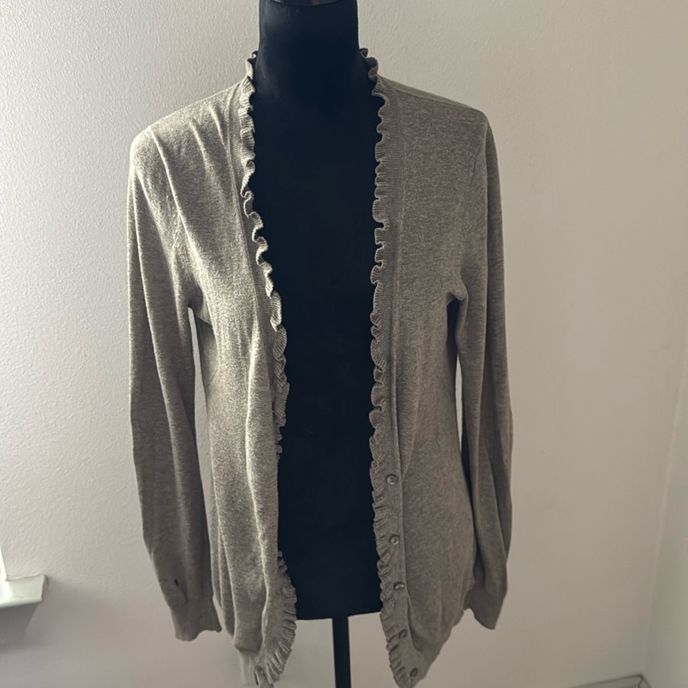 Banana Republic ruffle trim button down long sleeves cardigan sweater cotton‎ M